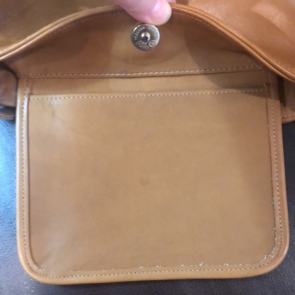 VINTAGE COACH Tribeca Camel Glove Tanned Leather Bleeker Duffle Shoulder Bag - Picture 7 of 17